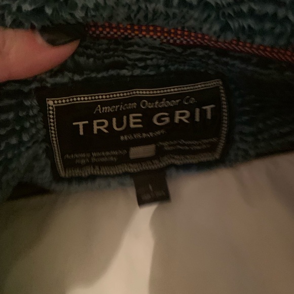 True Grit pullover - Picture 2 of 2